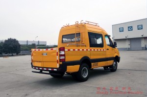 Four wheel drive Off-road engineering rescue vehicle