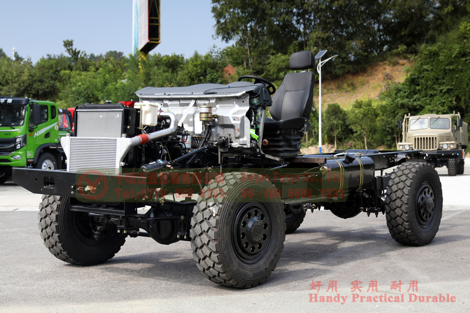 four-wheel-drive Category 3 off-road armored chassis: the perfect blend of performance and application