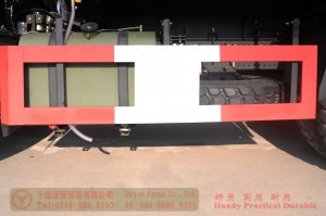 Xe tải vận chuyển chở nước 6 * 4 – Xe chở nước 10 mét khối Dongfeng – Nhà sản xuất xe chở nước địa hình Dongfeng
