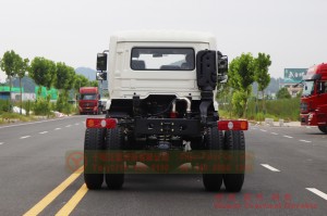 Dongfeng 4X2 ແຮງມ້າສູງ chassis off-road-ຫົວຮາບພຽງຫນຶ່ງແລະເຄິ່ງຫນຶ່ງເປັນແຖວ cargo chassis-190 ແຮງມ້າ chassis ພະລັງງານສູງ