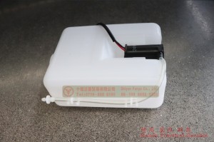 Dongfeng EQ2100 Six Drive Off-road ລົດບັນທຸກ windscreen-washer tank
