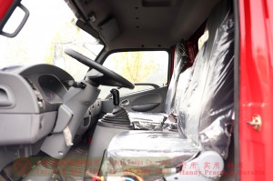 5 တန် Dongfeng အသေးစား အပေါ့စား ထရပ်ကား အမှိုက်ပုံးထရပ်ကား – အိတ်စပို့ထရပ်ကားများ – Dongfeng တစ်တန်း 4*2 အပေါ့စား ထရပ်ကား