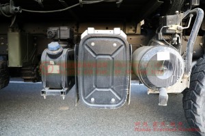 Dongfeng 6*6 EQ2140B Six Drive 6WD Off-road Flat Head  One and a Half row
