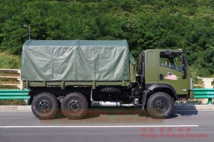 Dongfeng flat-head all-drive off-road truck–Bobcat two-and-a-half-ton diesel off-road troop carrier– Dongfeng 6*6 road transport truck