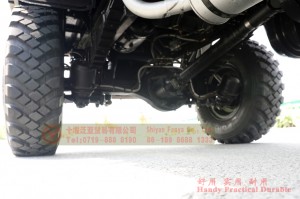 แชสซียานพาหนะพิเศษออฟโรดหัวยาว 4 × 4 ขับเคลื่อน 4 ล้อ Dongfeng 240-tip cab แชสซีผู้ผลิตแชสซีส่งออกที่กำหนดเอง