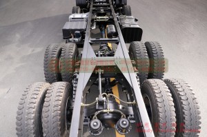 Khung gầm xe tải phẳng Dongfeng 8 * 4–Khung gầm xe tải phẳng 10 mét Dongfeng Hercules–chuyển đổi khung gầm xe tải đặc biệt 30 tấn