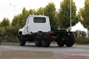 EQ240 four-ton civilian off-road truck chassis–Dongfeng longhead diesel truck chassis–EQ2082 pointed Y25 off-road troop-carrying vehicle chassis