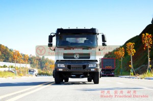 Dongfeng 4*2 Dump Truck အဖြူရောင် လမ်းကြမ်းယာဉ်တွင် စွမ်းဆောင်ရည် ကောင်းမွန်သည်။