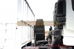 Dongfeng 6*6 260-33 Yuchai Engine Off-road Transportation Truck