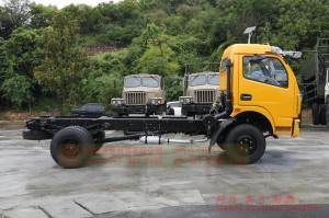 4×2 left/right rudder 160 HP small truck chassis for export-Small micro truck chassis conversion manufacturers-Dongfeng light truck chassis conversion