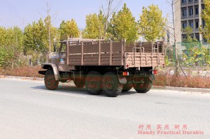 Dongfeng 25Y รถม้าชี้พร้อมเครื่องกว้าน-สีแชมเปญ 170 HP รถบรรทุกหัวยาว-ส่งออก EQ2082 ผู้ให้บริการกองกำลังสองตันครึ่ง