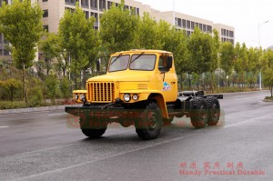 EQ240 Dongfeng သည် 6*6 ကိုယ်ထည်-Dongfeng 240 အဟောင်း off-road ထရပ်ကားကိုယ်ထည်-EQ2082E6D လမ်းကြမ်းဂန္တဝင်ထရပ်ကားကိုယ်ထည်ကို ညွှန်ပြခဲ့သည်