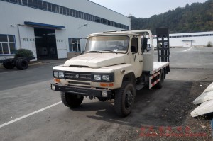 Dongfeng EQ1093 Long-head Flatbed Transporter