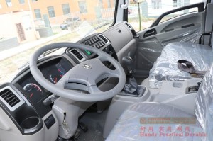 Dongfeng Four drive D912 သည် Off-Road Truck Chassis အမျိုးအစားဖြစ်သည်။