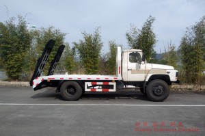 Dongfeng EQ1093 รถขนย้ายพื้นเรียบหัวยาว