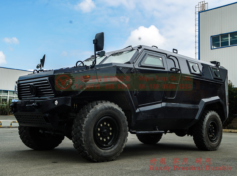 Dongfeng Vehicle Export International Version Warriors EQ5091 Four Drive Armored Proctective Special Vehicle 4×4 Police Bulletproof Warrior III