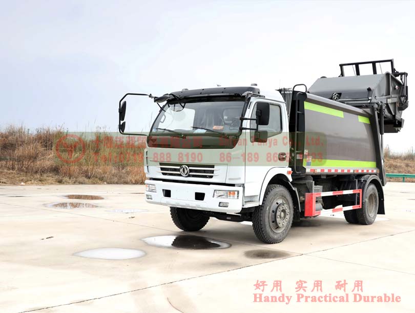 Xe chở rác Dongfeng 4 * 2 III ngoài trời